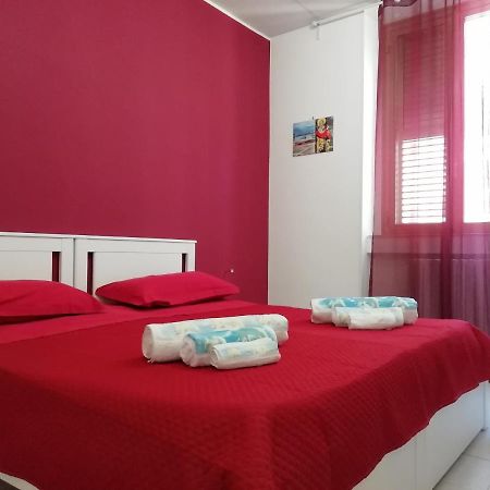 Casa Mazzacane Bari Appartamento Con 2 Camere Da Letto Luaran gambar