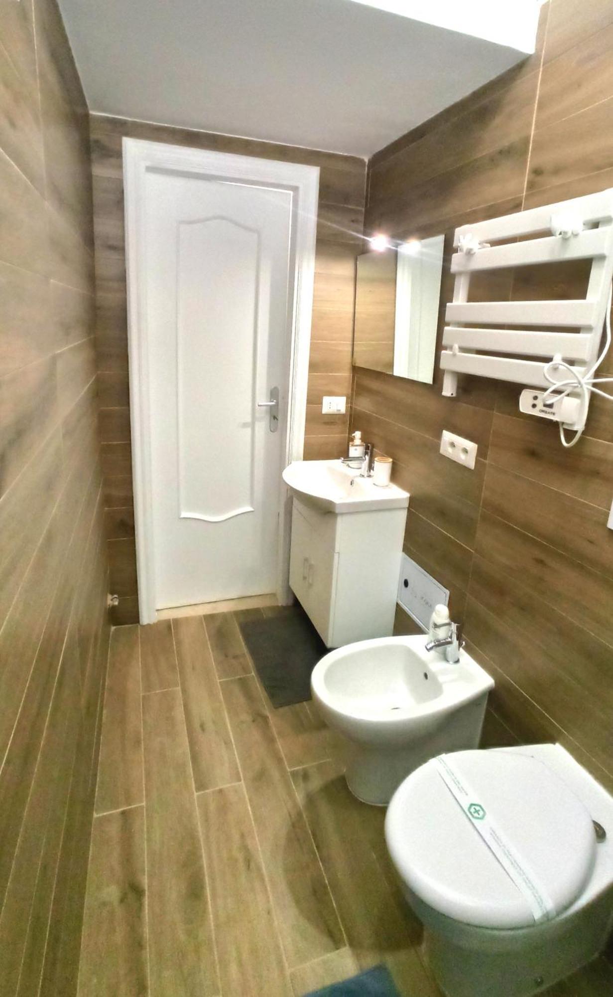 Casa Mazzacane Bari Appartamento Con 2 Camere Da Letto Luaran gambar